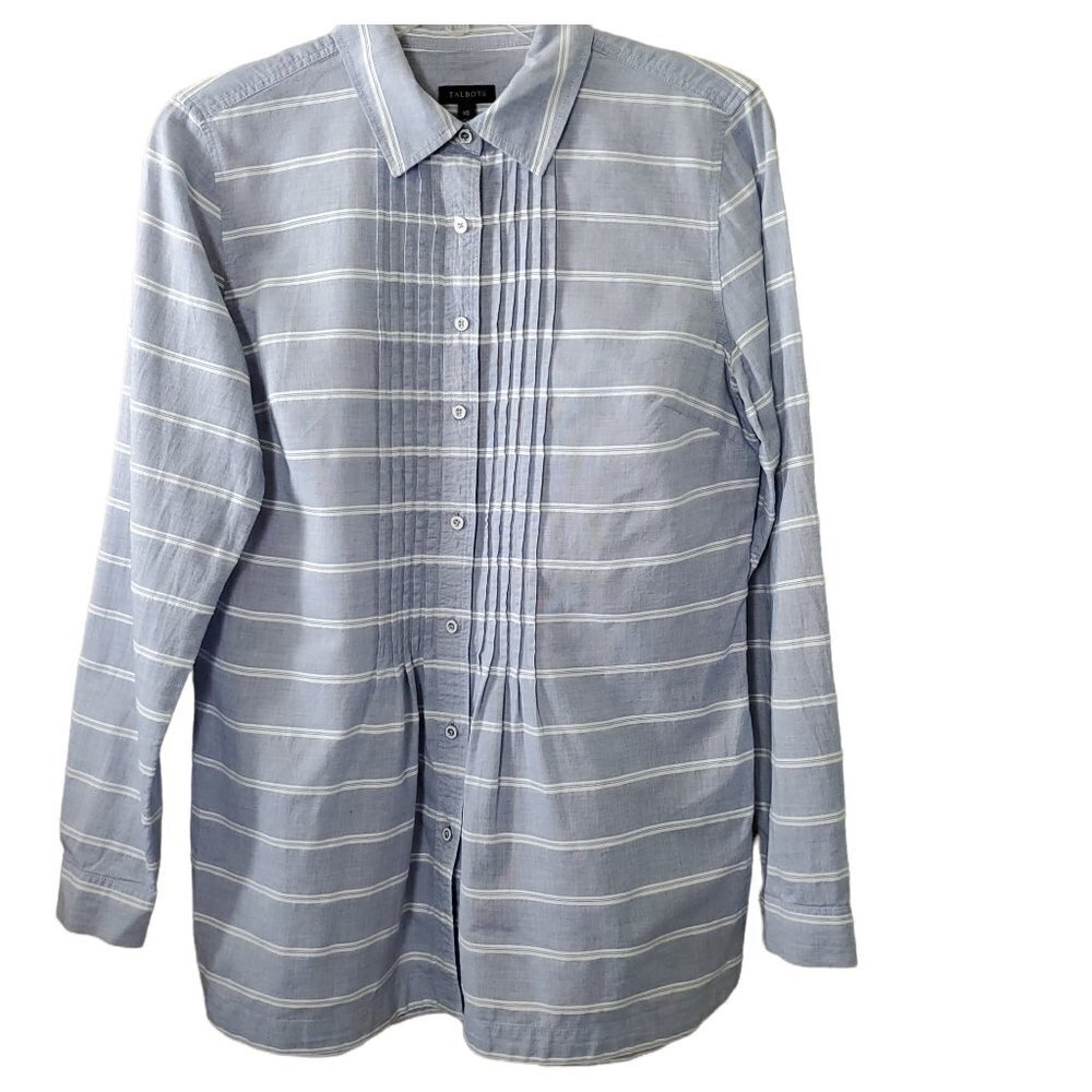🚨296 Talbots blue and white long sleeve button down tunic